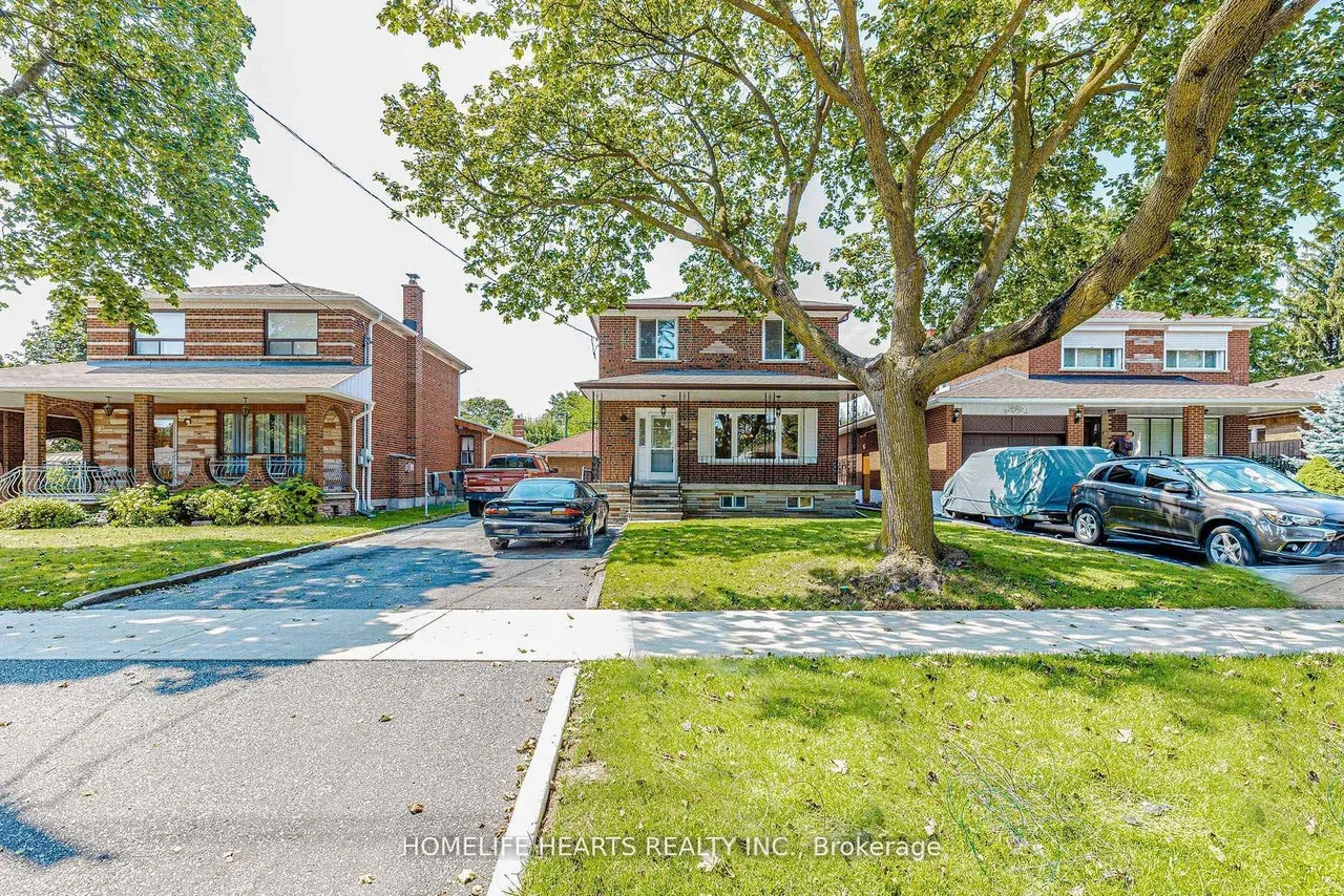 6 Dittmer Crescent — photo 2