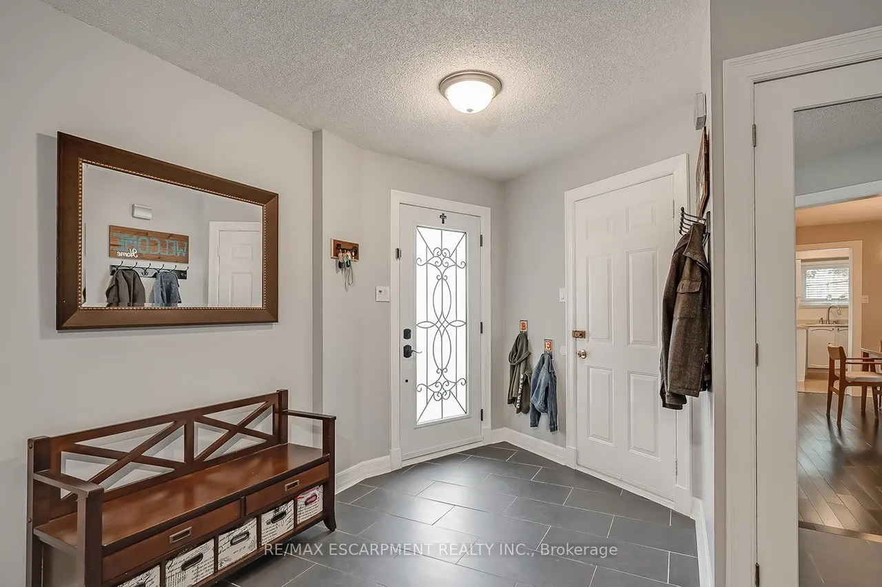 3163 Barwell Road — photo 3