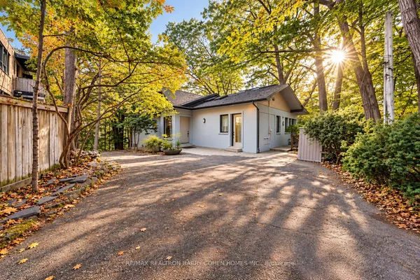 7 Greenbrook Drive