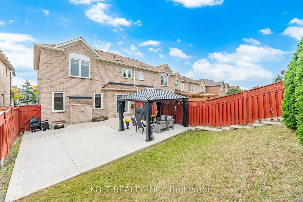 34 Saddleback Square — photo 42