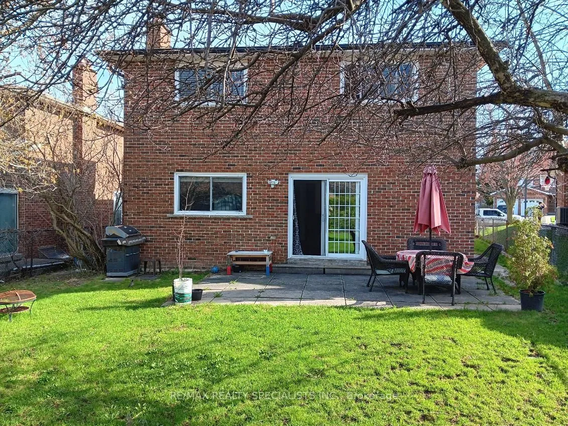 100 Princeton Terrace — photo 49