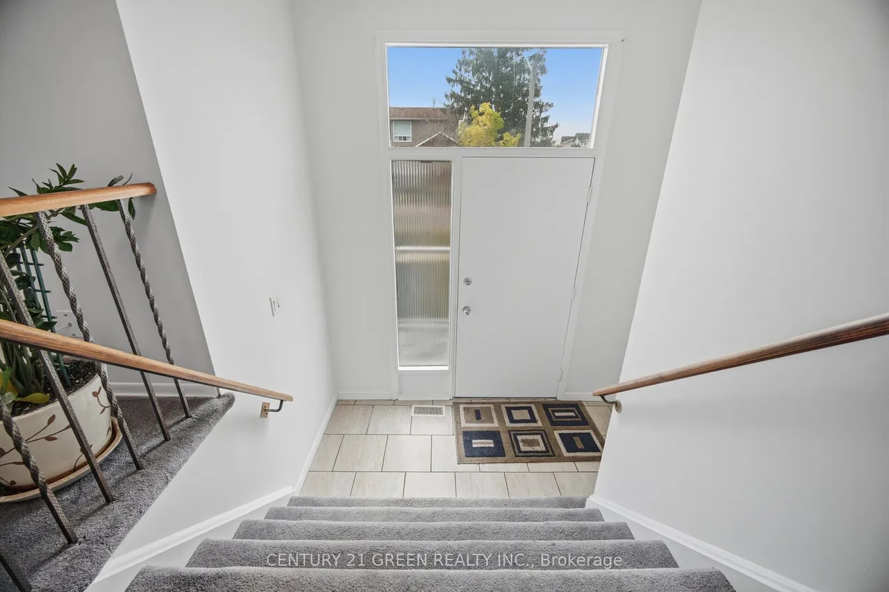 47 Ashford Court — photo 2
