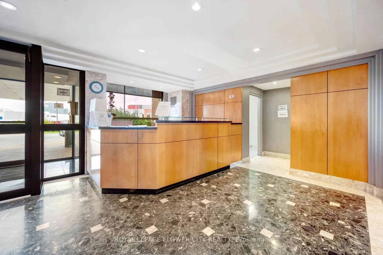 6 Humberline Drive, Unit 417 — photo 3