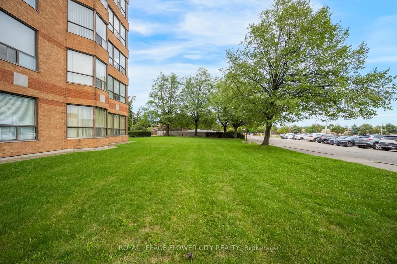 6 Humberline Drive, Unit 417 — photo 48