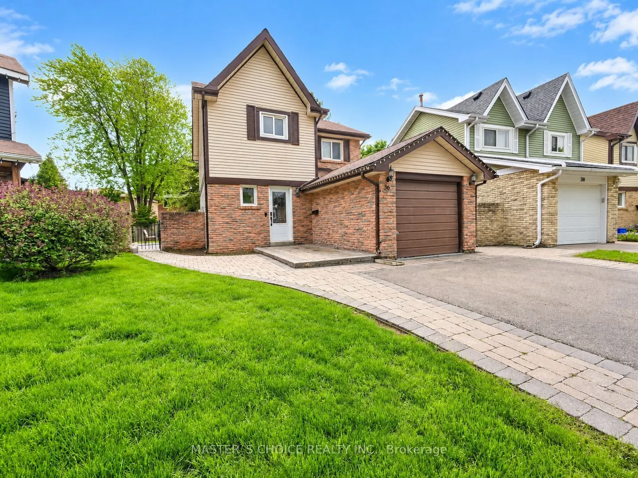 36 Sprucedale Court