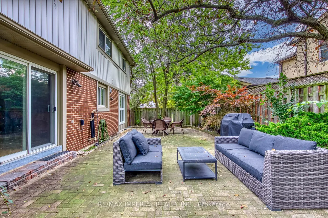 6100 Wabukayne Court — photo 34