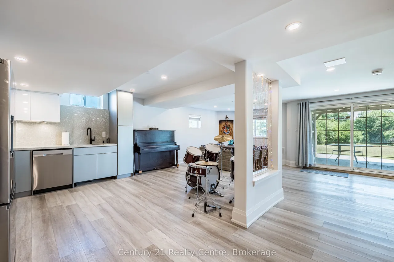 26 Catchfly Crescent — photo 43