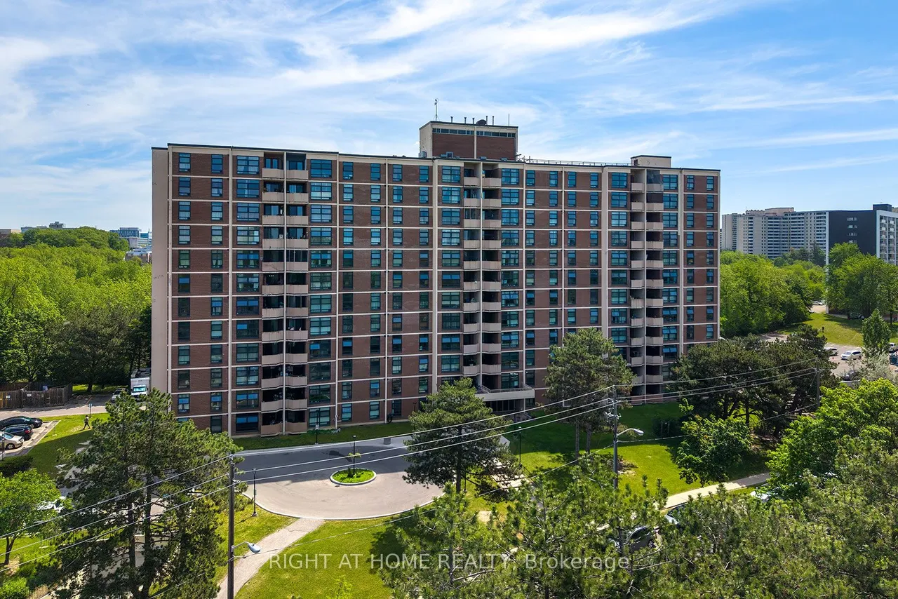 335 Driftwood Avenue, Unit 608 — photo 2