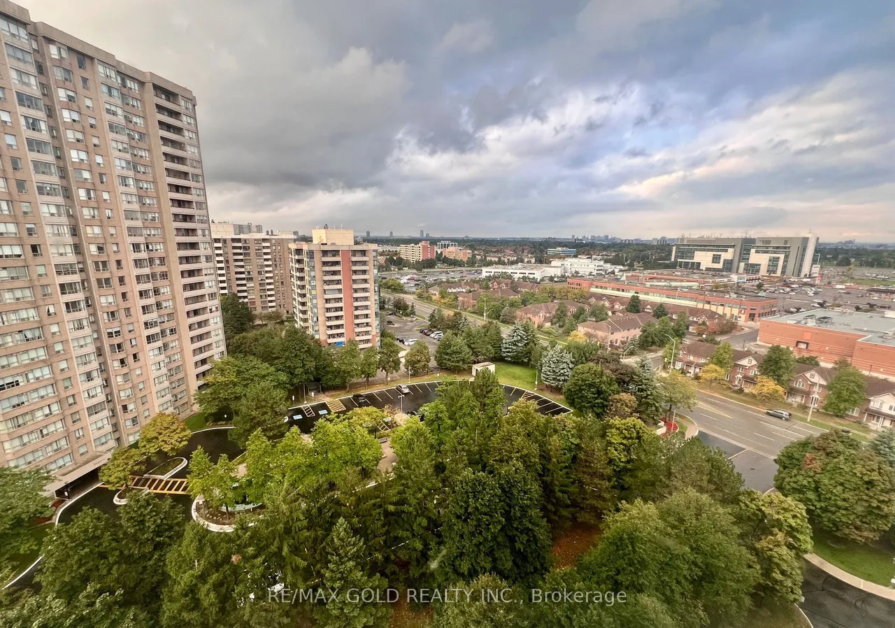 10 Malta Avenue, Unit 1504 — photo 24