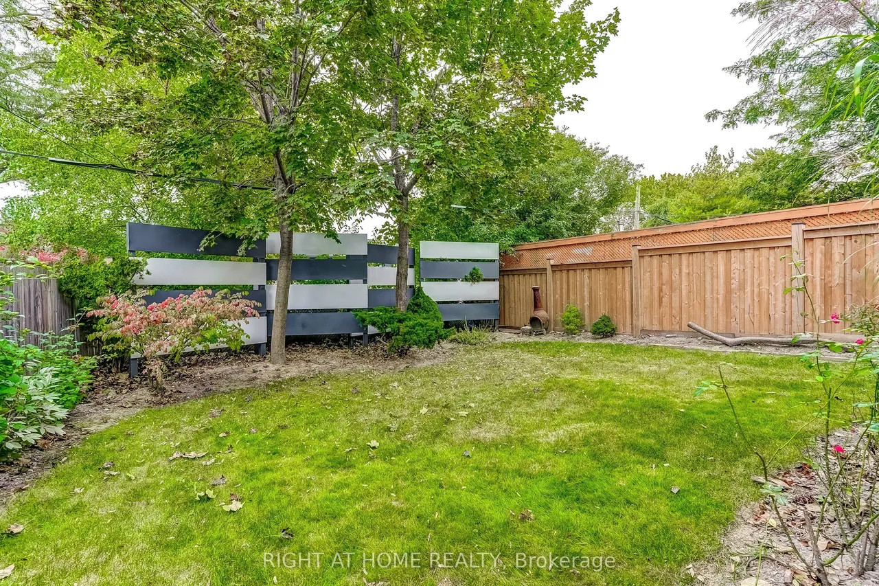 17 Ashfield Drive — photo 47