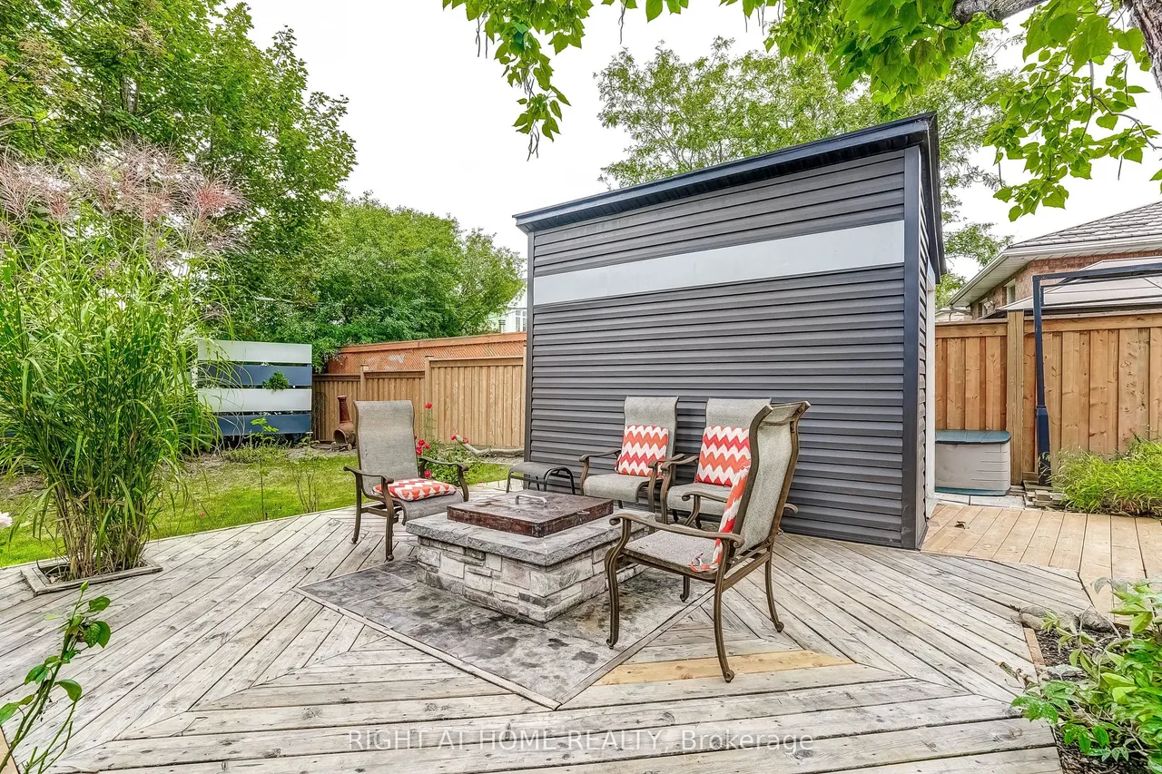 17 Ashfield Drive — photo 46