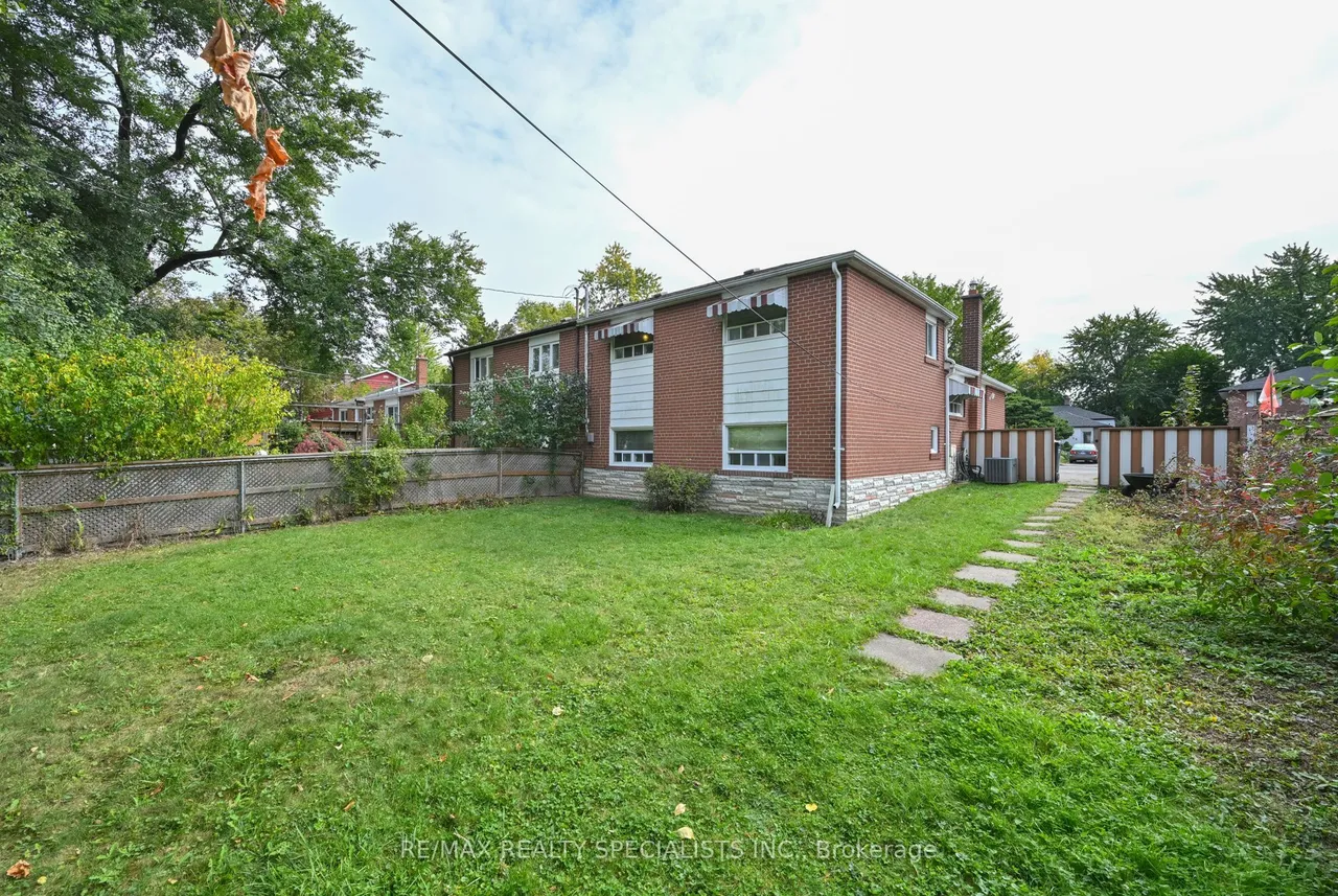 38 Algonquin Boulevard — photo 25