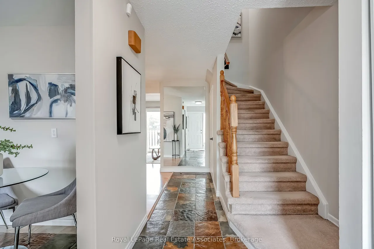 2779 Gananoque Drive, Unit 42 — photo 3