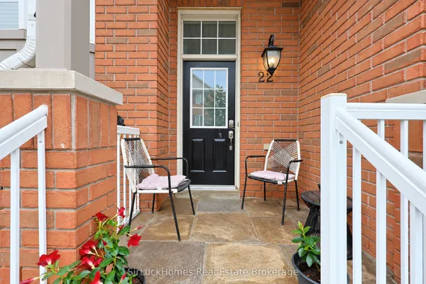 250 Richvale Drive S, Unit 22 — photo 2