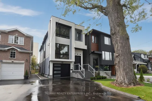 19 Simpson Avenue