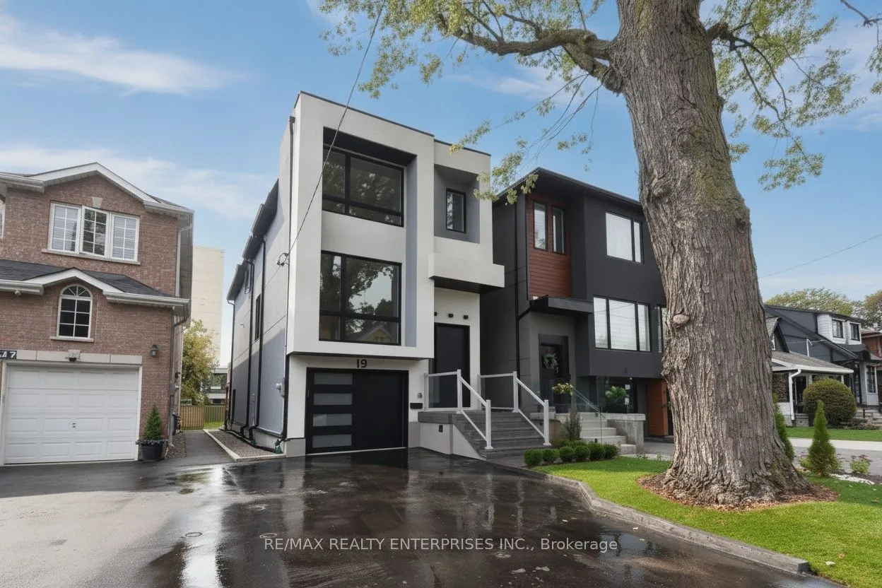 19 Simpson Avenue