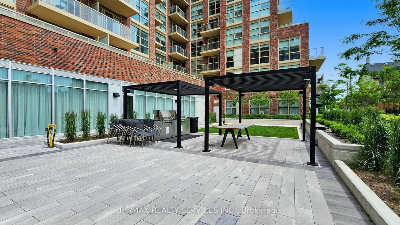 1787 St. Clair Avenue W, Unit 102 — photo 18