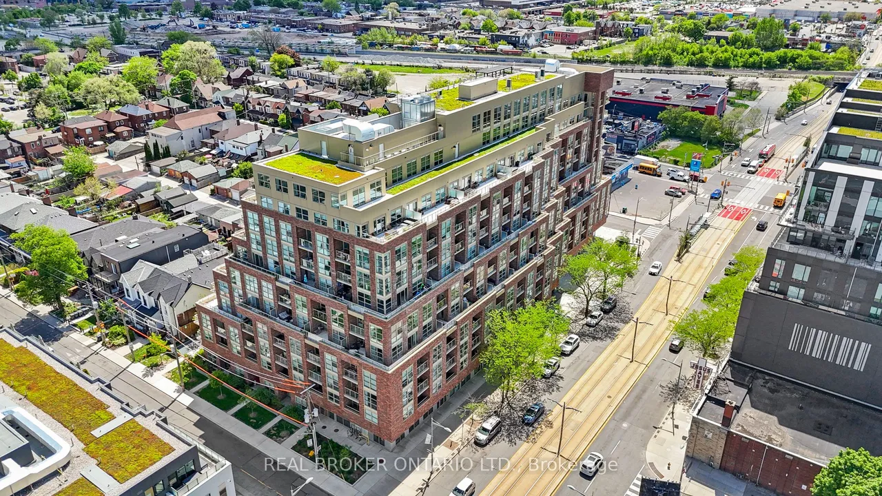 1787 St Clair Avenue W, Unit 920 — photo 44