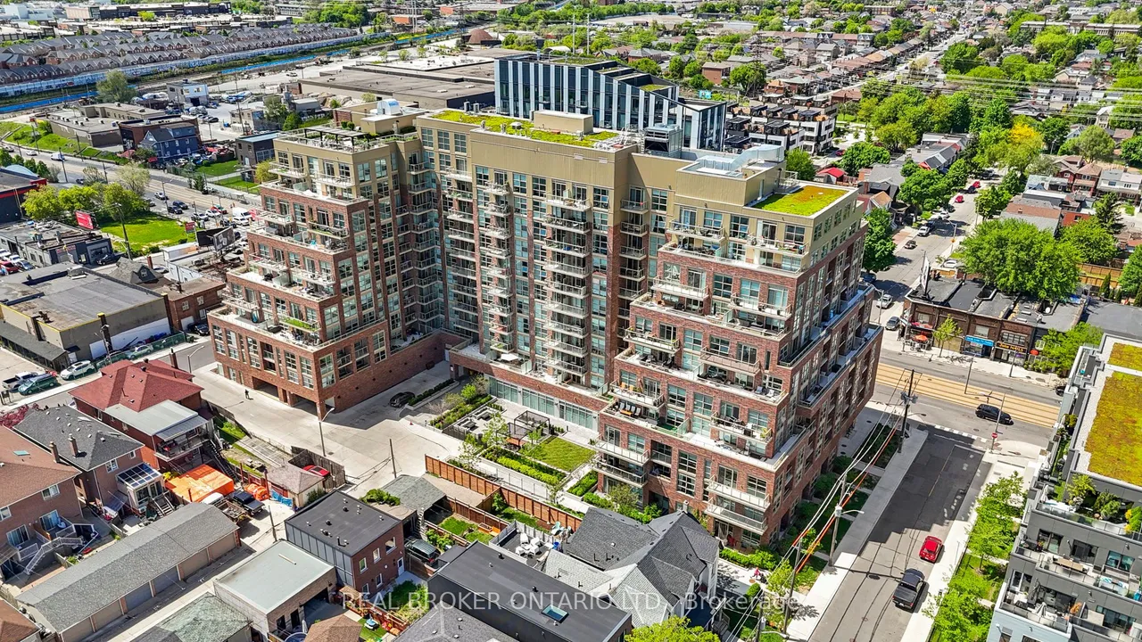 1787 St Clair Avenue W, Unit 920 — photo 43