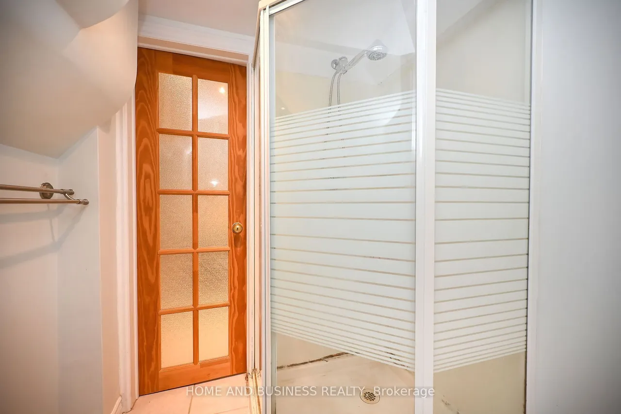 3668 The Credit Woodlands Road — photo 42