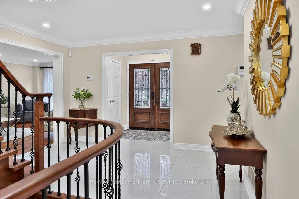 1634 Tipperary Court — photo 3