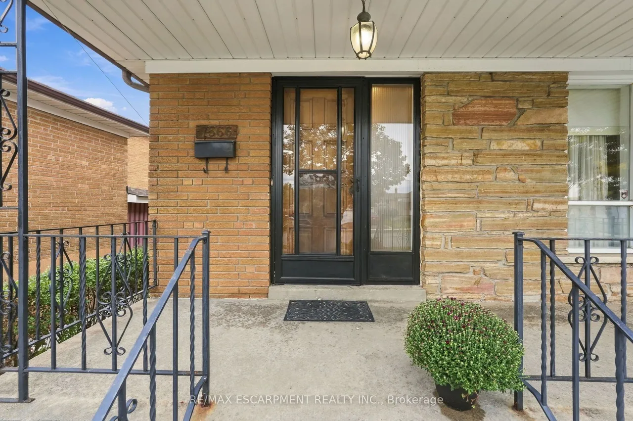 7566 Netherwood Road — photo 3