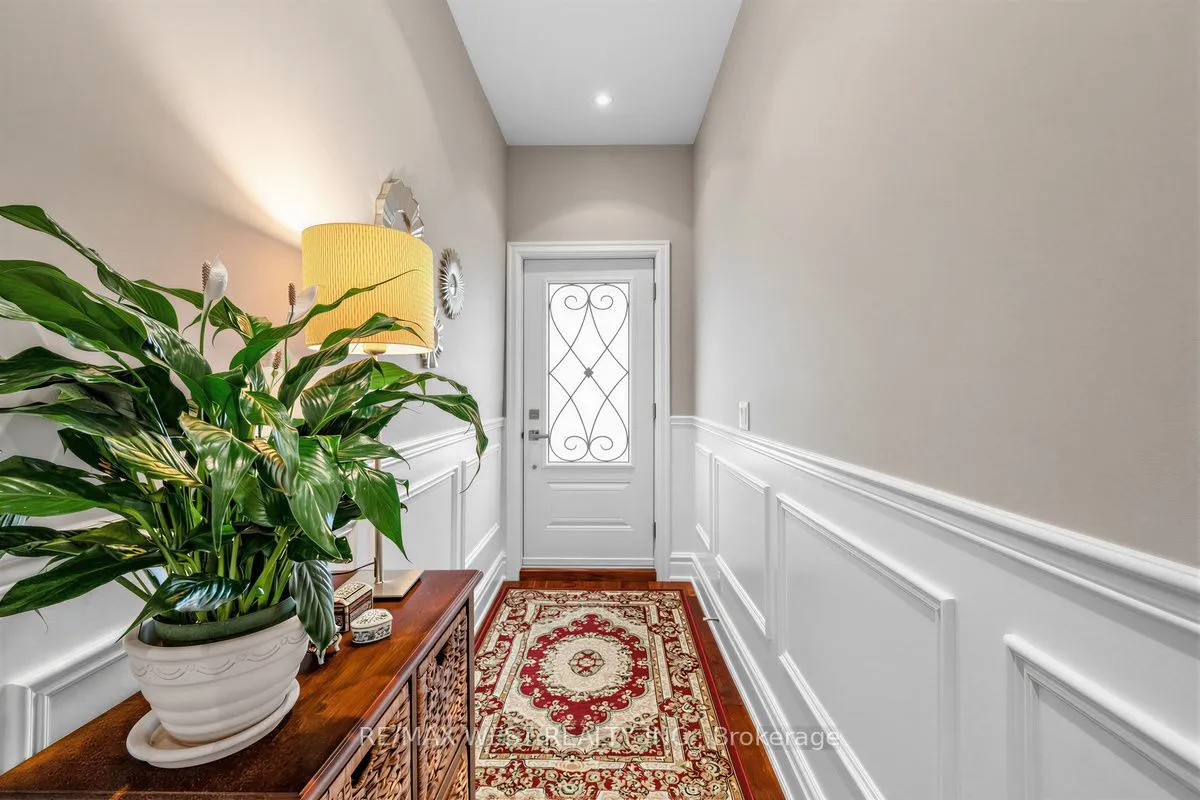 66 Bristol Avenue — photo 3