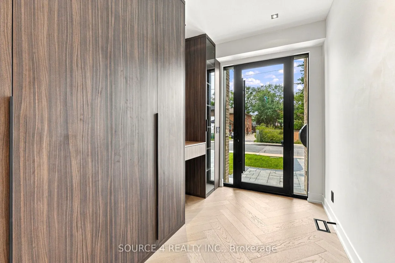 20B Broadview Avenue — photo 3