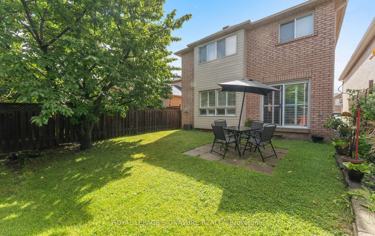 3252 Laburnum Crescent — photo 43