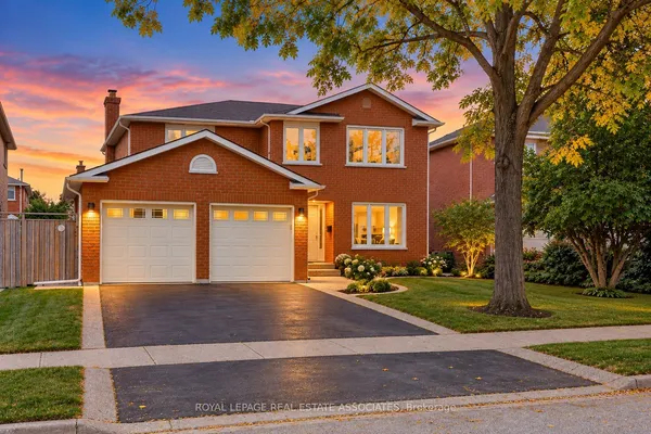 1410 Wakehurst Crescent — photo 2