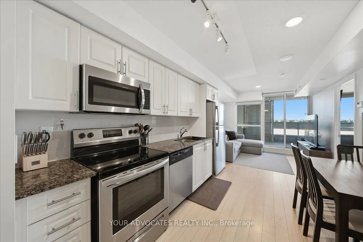 3091 DUFFERIN Street, Unit 406 — photo 2