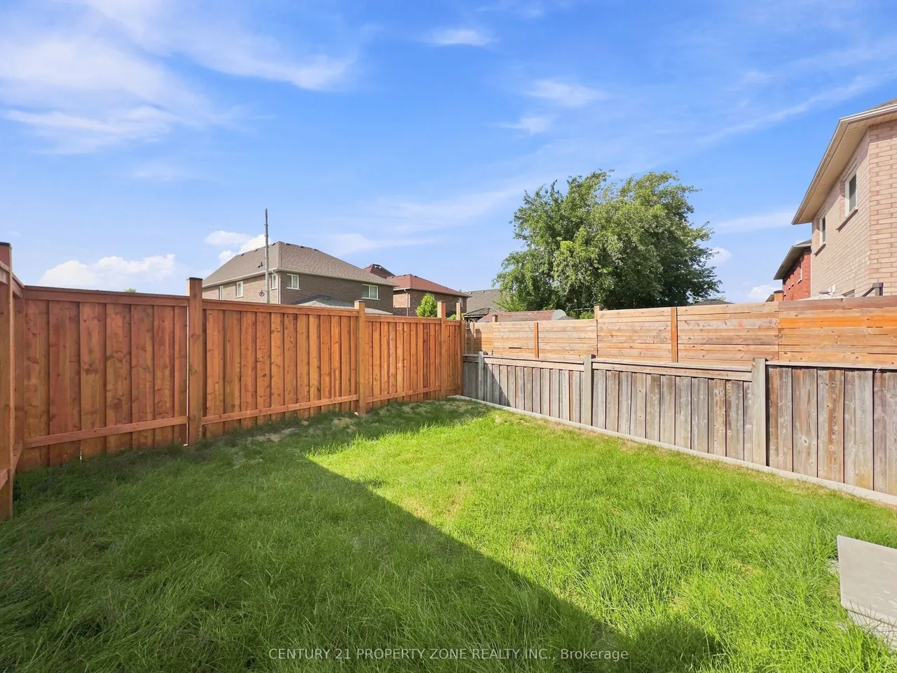 102 Cadillac Crescent — photo 28