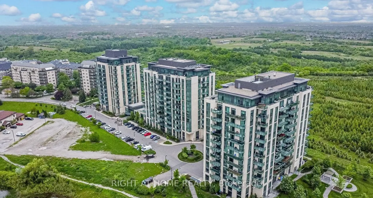 45 Yorkland Boulevard, Unit 206