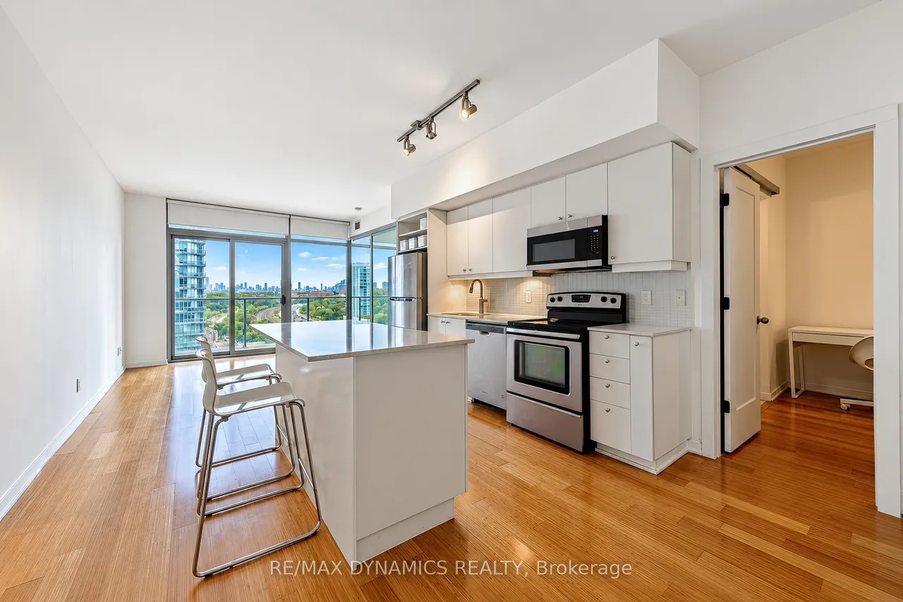 103 The Queens Way, Unit 1202 — photo 3