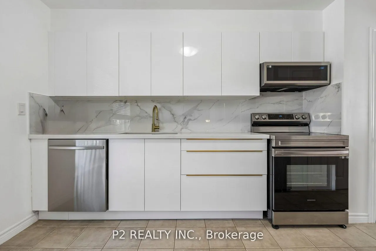 22-25 Gosford Boulevard N, Unit 22