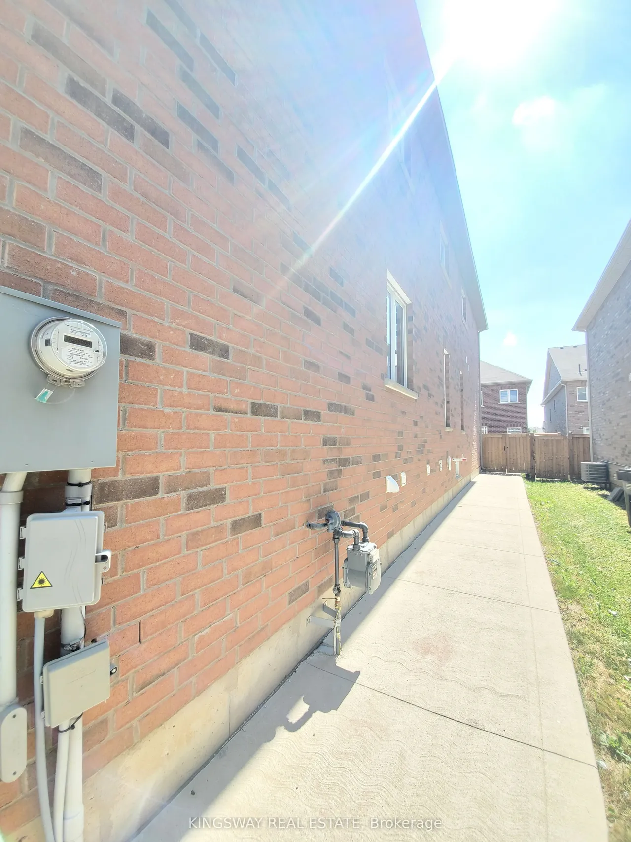 593 Remembrance Road — photo 34