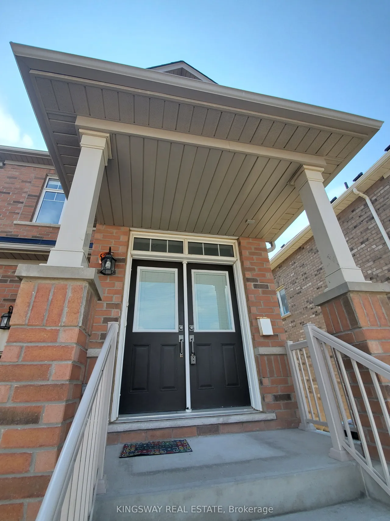 593 Remembrance Road — photo 3