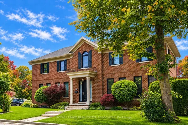 32 Jopling Avenue N