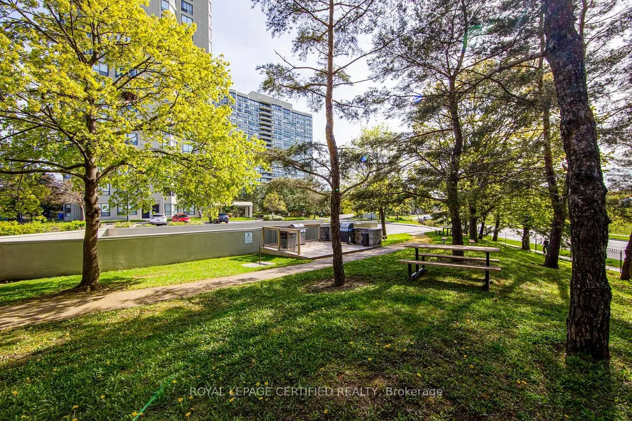 22 Hanover Road, Unit 2107 — photo 44