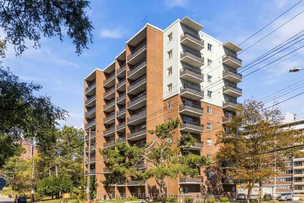 15 Elizabeth Street N, Unit 904