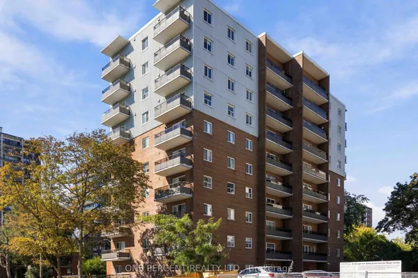 15 Elizabeth Street N, Unit 904 — photo 2