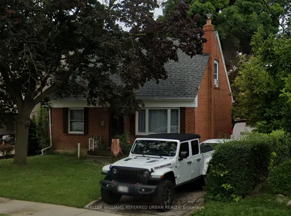 32 Amesbury Drive