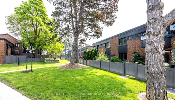 51 Broadfield Drive, Unit 44 — photo 2