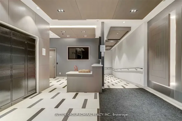 430 Roncesvalles Avenue, Unit 207 — photo 2
