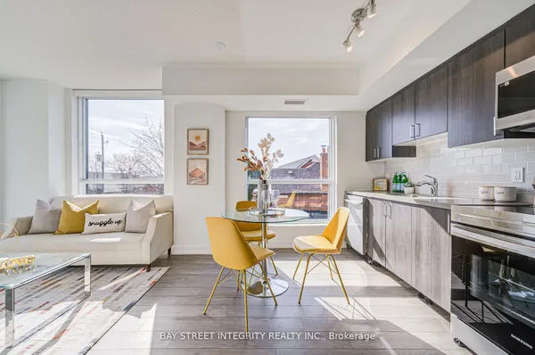 556 Marlee Avenue, Unit 205 — photo 2