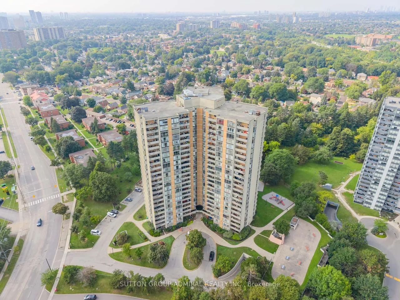 10 Martha Eaton Way, Unit 1811 — photo 49