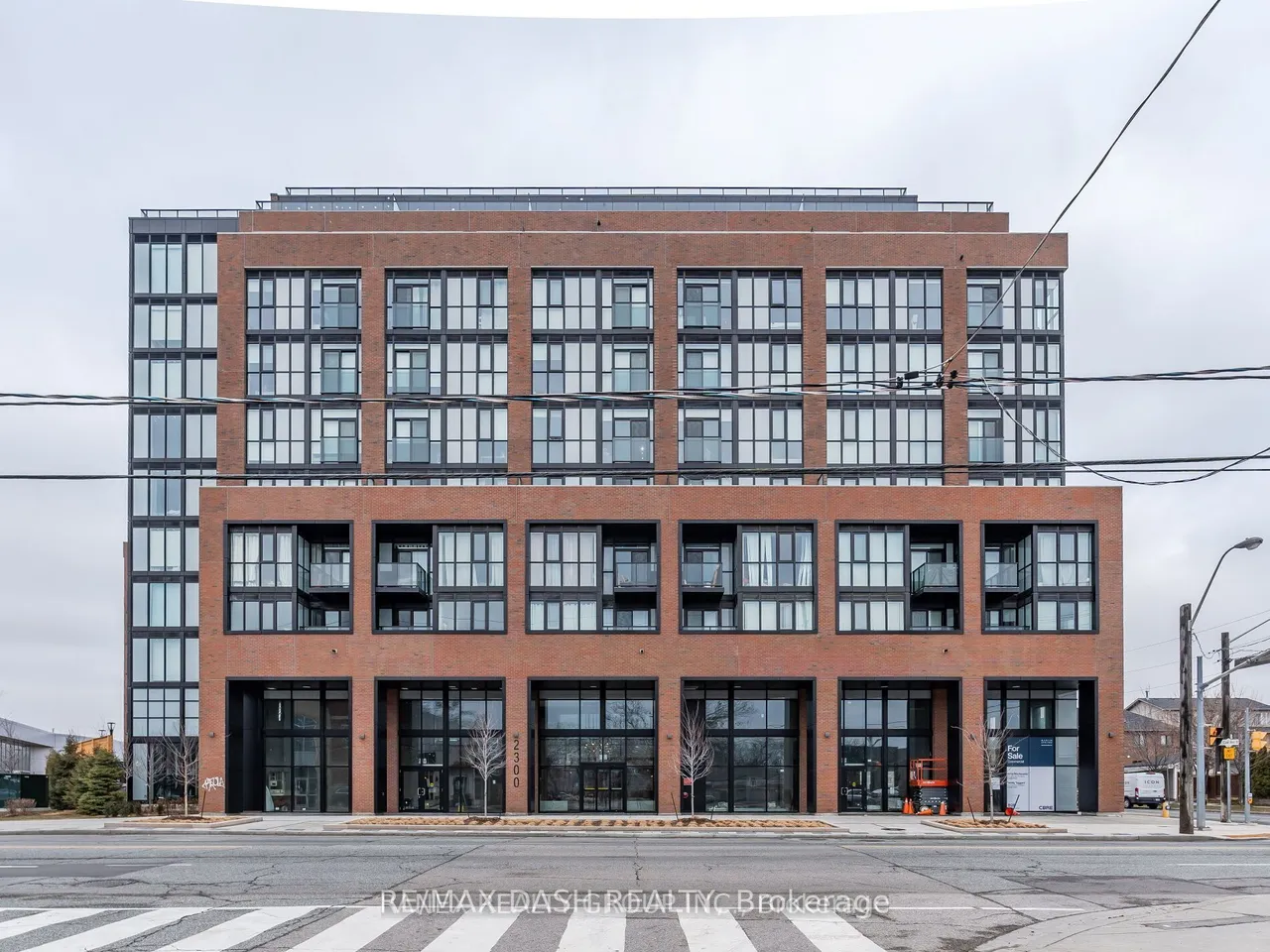 2300 St Clair Avenue W, Unit 723 — photo 3