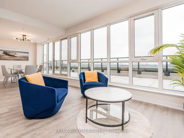 2300 St Clair Avenue W, Unit 723