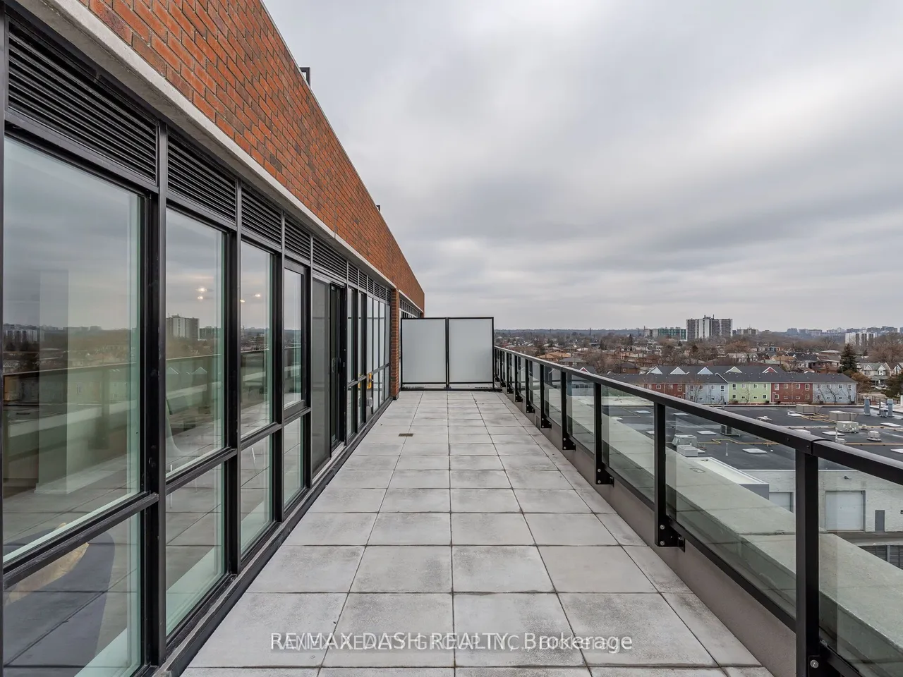 2300 St Clair Avenue W, Unit 723 — photo 40