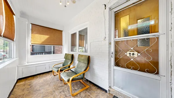 39 Exeter Street — photo 2